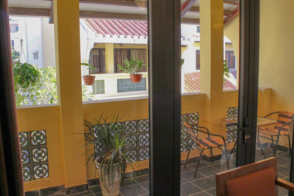 Ruby Hotel Ha Long Exterior photo